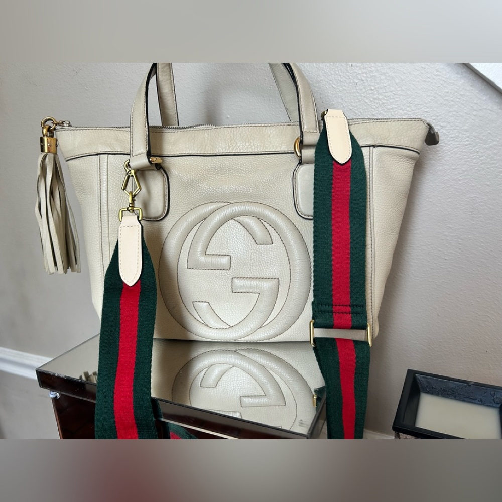 SALE!!! Authentic Soho Disco Gucci GG Handbag
